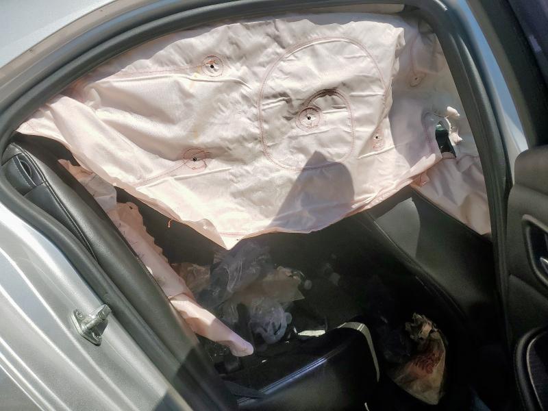 1G11D5SRXDF156821 - 2013 CHEVROLET MALIBU 1LT ვერცხლისფერი ფოტო 10