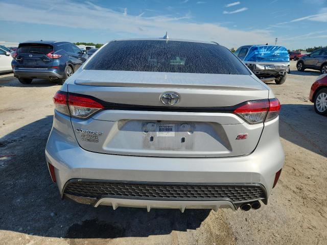5YFS4MCE0MP090953 - 2021 TOYOTA COROLLA SE 银色 照片 6