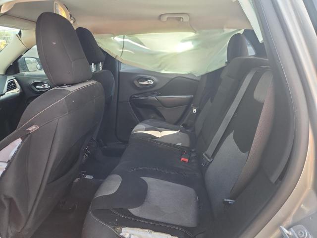 1C4PJLAB3GW258095 - 2016 JEEP CHEROKEE SPORT SILVER photo 10