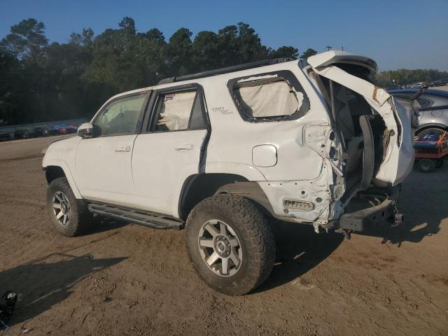 JTEBU5JR8K5717576 - 2019 TOYOTA 4RUNNER SR5/SR5 PREMIUM Weiß Foto 2