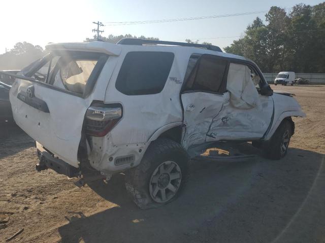 JTEBU5JR8K5717576 - 2019 TOYOTA 4RUNNER SR5/SR5 PREMIUM Weiß Foto 3