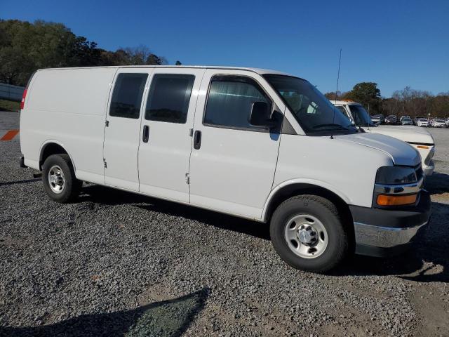 1GCZGHFG9H1347256 - 2017 CHEVROLET EXPRESS G3 WHITE photo 4