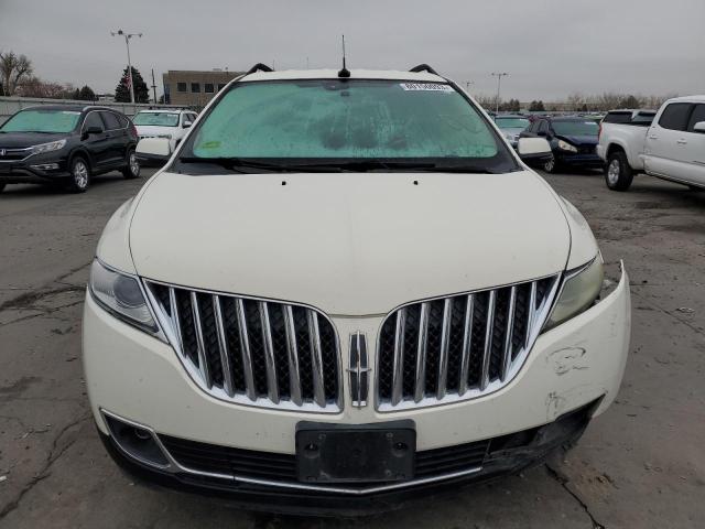 2LMDJ8JK1CBL00825 - 2012 LINCOLN MKX WHITE photo 5