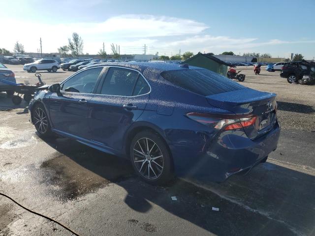 4T1G11AK3PU099381 - 2023 TOYOTA CAMRY SE NIGHT SHADE BLUE photo 2