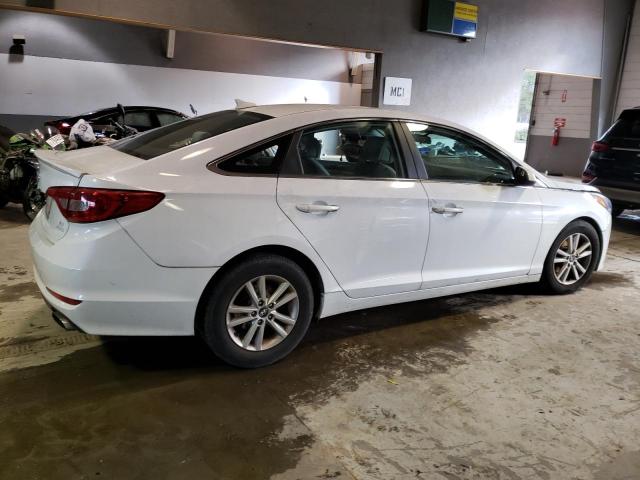 5NPE24AF9HH563198 - 2017 HYUNDAI SONATA SE WHITE photo 3