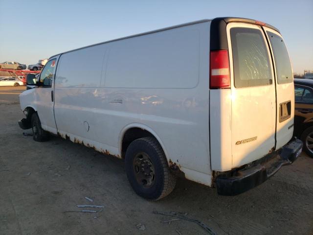 1GCHG39UX71209224 - 2007 CHEVROLET EXPRESS G3 WHITE photo 2