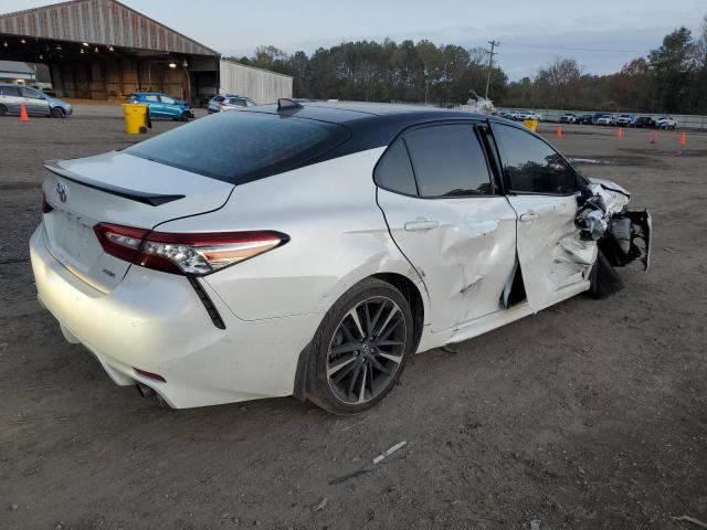 4T1B61HK0KU267326 - 2019 TOYOTA CAMRY XSE WHITE photo 3