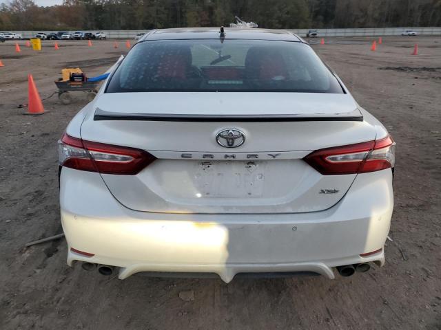 4T1B61HK0KU267326 - 2019 TOYOTA CAMRY XSE WHITE photo 6