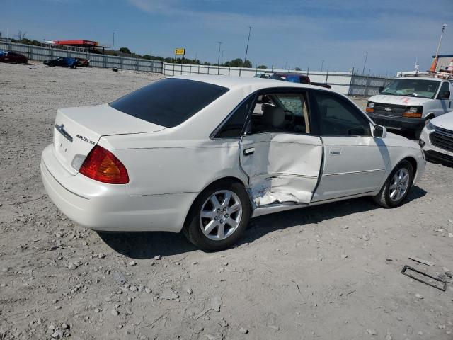 4T1BF28B62U211154 - 2002 TOYOTA AVALON XL 白色 照片 3