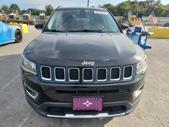 3C4NJCCB4JT208243 - 2018 JEEP COMPASS LIMITED 黑色 照片 5