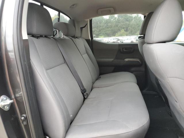 3TMCZ5AN4HM120564 - 2017 TOYOTA TACOMA DOUBLE CAB GRAY photo 10