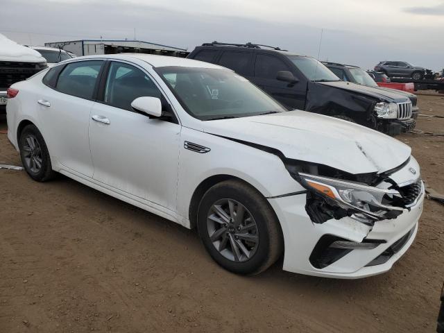 5XXGT4L35LG435070 - 2020 KIA OPTIMA LX WHITE photo 4