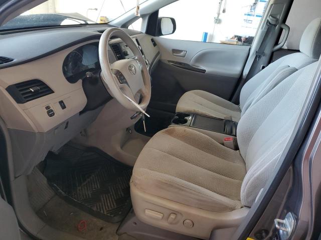5TDKK3DC9CS199575 - 2012 TOYOTA SIENNA LE 灰色 照片 7