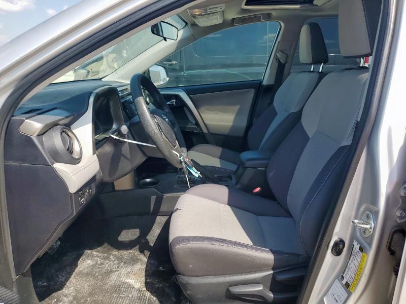 2T3WFREVXFW180836 - 2015 TOYOTA RAV4 XLE SILVER photo 7
