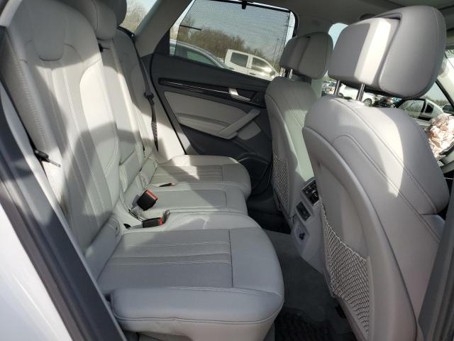 WA1CNAFY6K2109694 - 2019 AUDI Q5 PRESTIGE WHITE photo 10