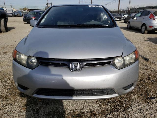 2HGFG12636H556676 - 2006 HONDA CIVIC LX SILVER photo 5