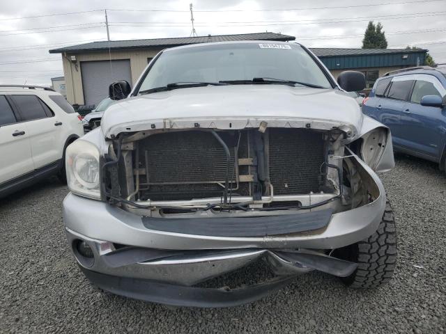 1D7HU18208S632313 - 2008 DODGE RAM 1500 ST Silber Foto 5