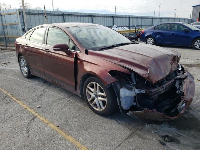 3FA6P0H78GR300022 - 2016 FORD FUSION SE BURGUNDY photo 4