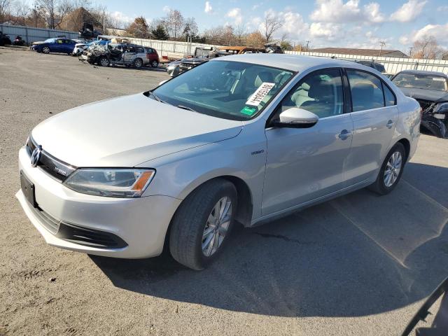 2013 VOLKSWAGEN JETTA HYBRID, 