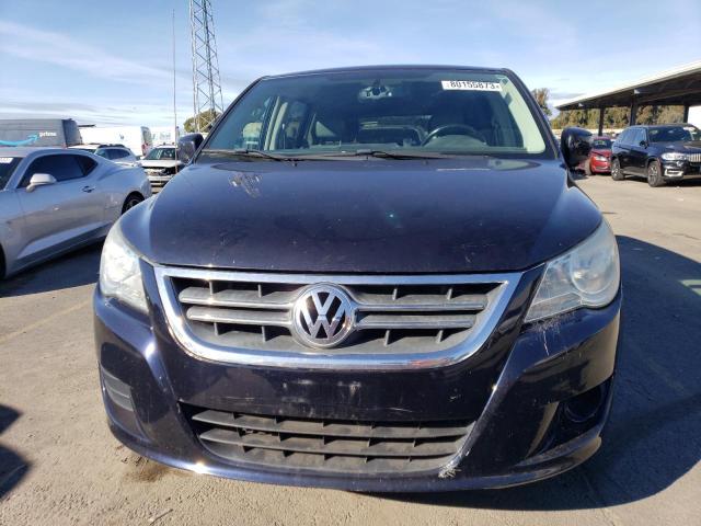 2V4RW3D11AR202658 - 2010 VOLKSWAGEN ROUTAN SE BLACK photo 5