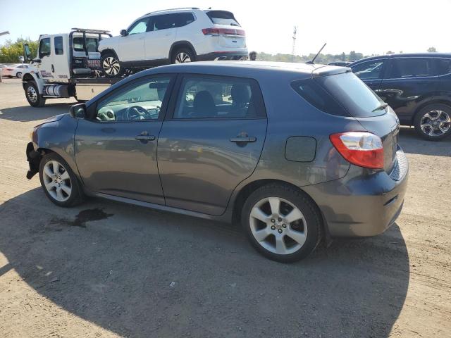 2T1KU4EEXDC038680 - 2013 TOYOTA COROLLA MA Сұр фото 2