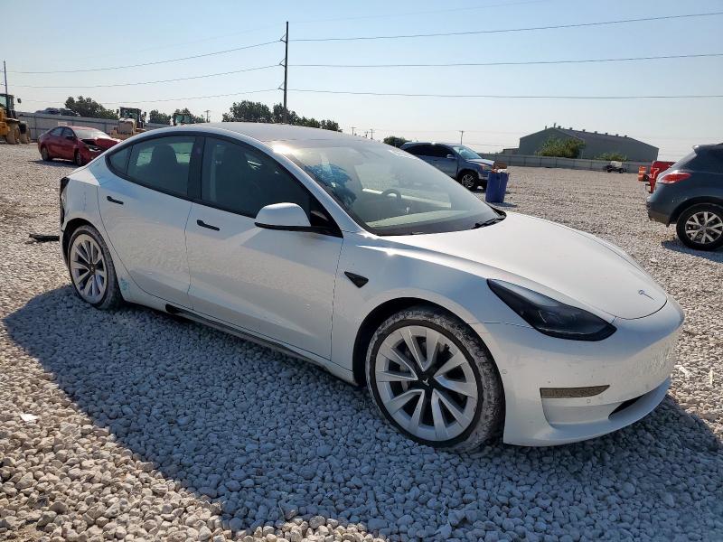 5YJ3E1EA1MF936402 - 2021 TESLA MODEL 3 Blanco foto 4
