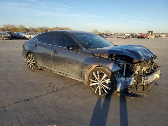 1N4BL4CV1LC266358 - 2020 NISSAN ALTIMA SR GRAY photo 4