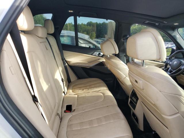 5UXCR4C07M9E71944 - 2021 BMW X5 SDRIVE 40I WHITE photo 11
