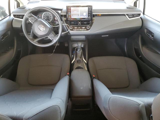 5YFEPMAE5NP273693 - 2022 TOYOTA COROLLA LE SILVER photo 8