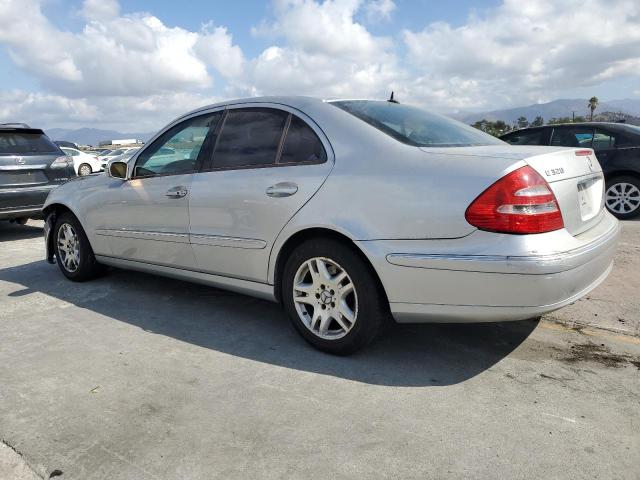 WDBUF65J43A157788 - 2003 MERCEDES-BENZ E 320 SILVER photo 2