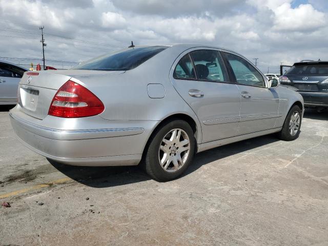 WDBUF65J43A157788 - 2003 MERCEDES-BENZ E 320 SILVER photo 3