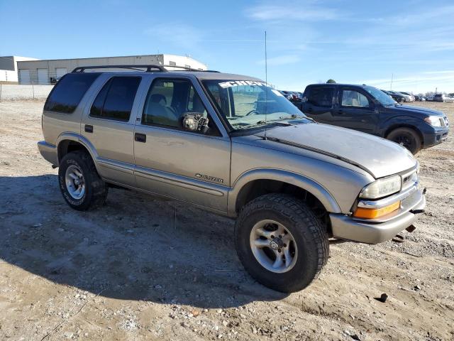 1GNDT13W12K177105 - 2002 CHEVROLET BLAZER GOLD photo 4