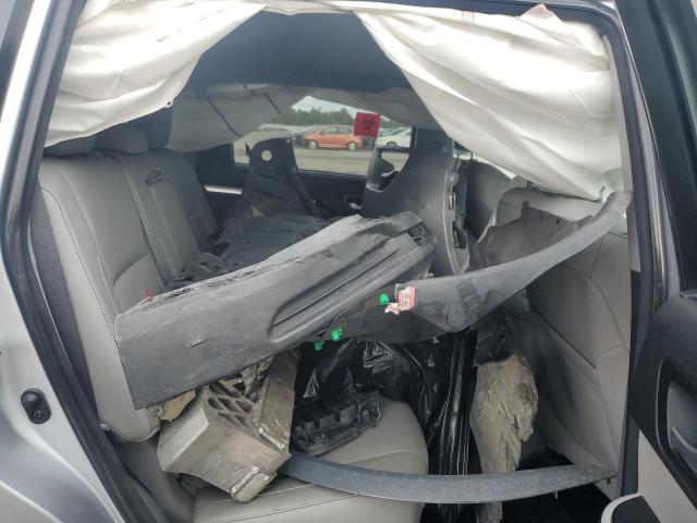 5TDJKRFH6GS284225 - 2016 TOYOTA HIGHLANDER XLE 银色 照片 11