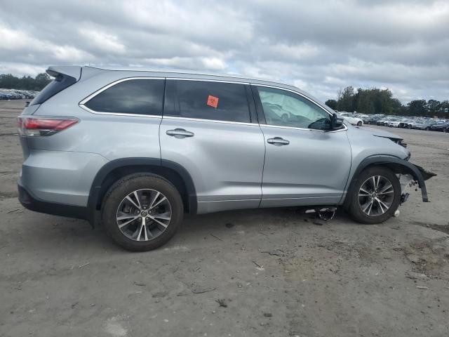 5TDJKRFH6GS284225 - 2016 TOYOTA HIGHLANDER XLE 银色 照片 3