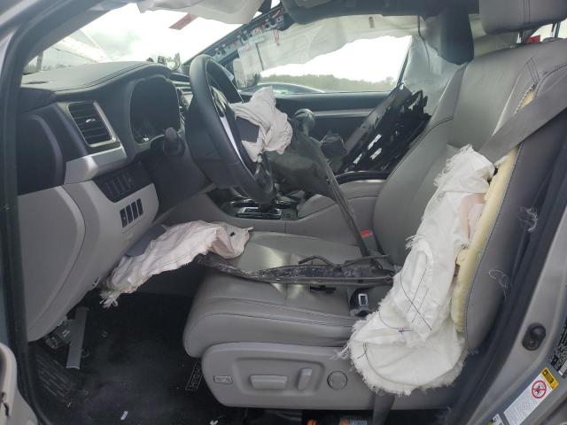 5TDJKRFH6GS284225 - 2016 TOYOTA HIGHLANDER XLE 银色 照片 7