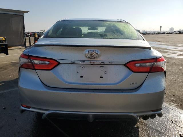 JTNB11HK5J3024565 - 2018 TOYOTA CAMRY L SILVER photo 6