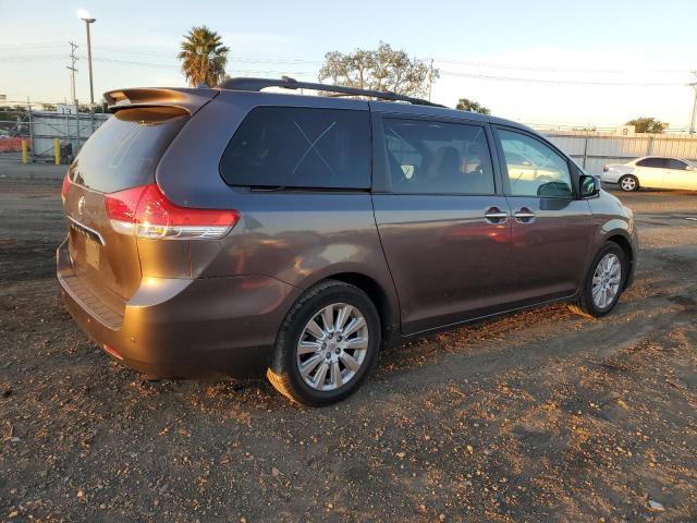 5TDDK3DC2BS028285 - 2011 TOYOTA SIENNA XLE GRAY photo 3