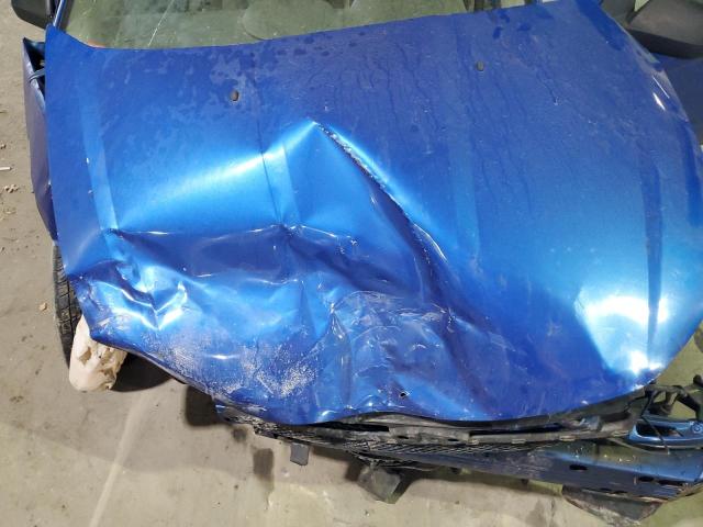 1FAHP3FNXAW157042 - 2010 FORD FOCUS SE BLUE photo 11