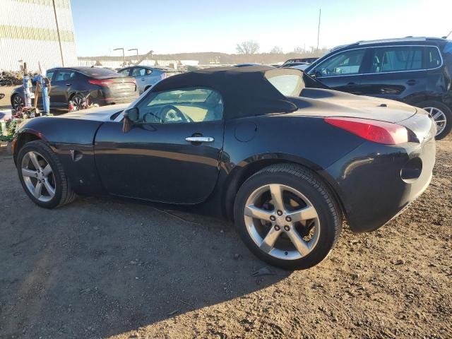 1G2MB33BX6Y101779 - 2006 PONTIAC SOLSTICE BLACK photo 2