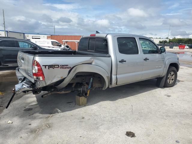 5TFJU4GN4FX088777 - 2015 TOYOTA TACOMA DOUBLE CAB PRERUNNER SILVER photo 3
