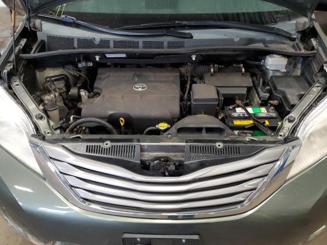 5TDYK3DC0CS232036 - 2012 TOYOTA SIENNA XLE GRAY photo 12