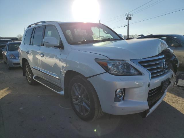 JTJHY7AX2F4182640 - 2015 LEXUS LX 570 WHITE photo 4