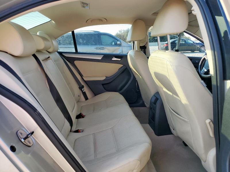 3VWD07AJ0EM268307 - 2014 VOLKSWAGEN JETTA SE SILVER photo 10