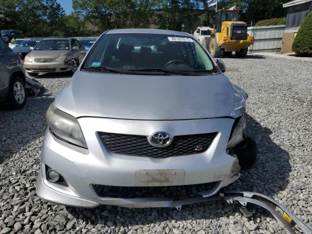 2T1BU4EE8AC338407 - 2010 TOYOTA COROLLA LE BASE SILVER photo 5