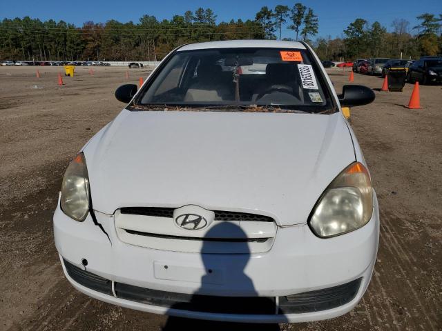 KMHCM36C17U029848 - 2007 HYUNDAI ACCENT GS WHITE photo 5