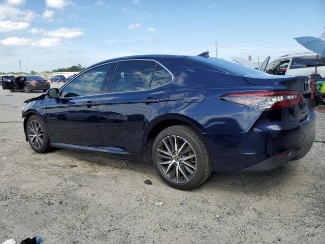 4T1F31AK3NU581688 - 2022 TOYOTA CAMRY XLE BLUE photo 2