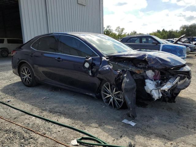 4T1F31AK3NU581688 - 2022 TOYOTA CAMRY XLE BLUE photo 4