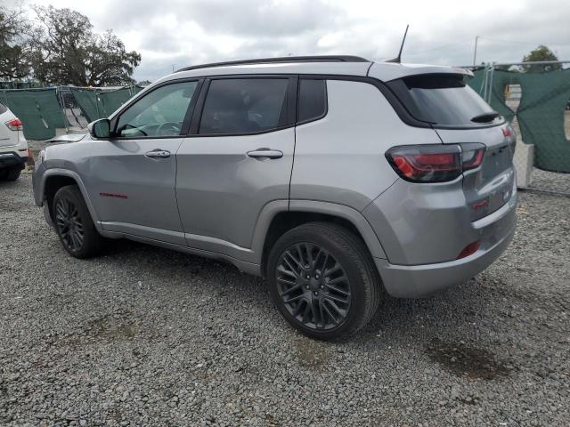 3C4NJDCN7PT512983 - 2023 JEEP COMPASS LIMITED Серебристый фото 2