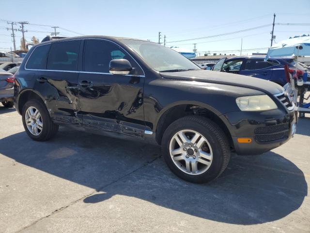 WVGCM77L55D009475 - 2005 VOLKSWAGEN TOUAREG 4.2 BLACK photo 4