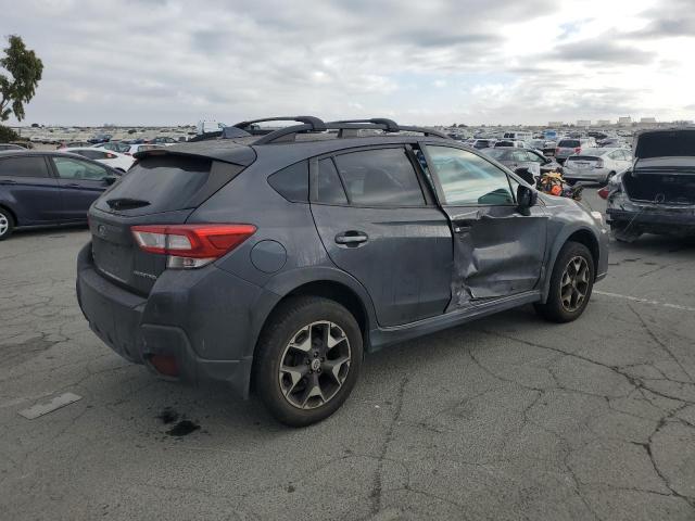JF2GTABC1JH335923 - 2018 SUBARU CROSSTREK PREMIUM Темно-сірий фото 3